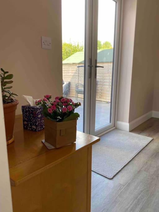 Home By The Sea In Rustington Luaran gambar