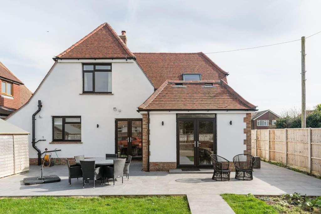 Home By The Sea In Rustington Luaran gambar